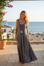Load image into Gallery viewer, Robe Serena
