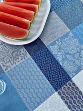 Charger l'image dans la galerie, Nappe – Jacquard water résistant Sisteron
